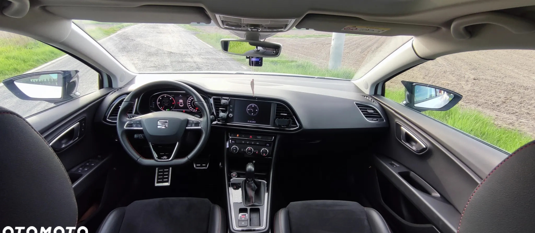Seat Leon cena 79999 przebieg: 100000, rok produkcji 2019 z Wrocław małe 172